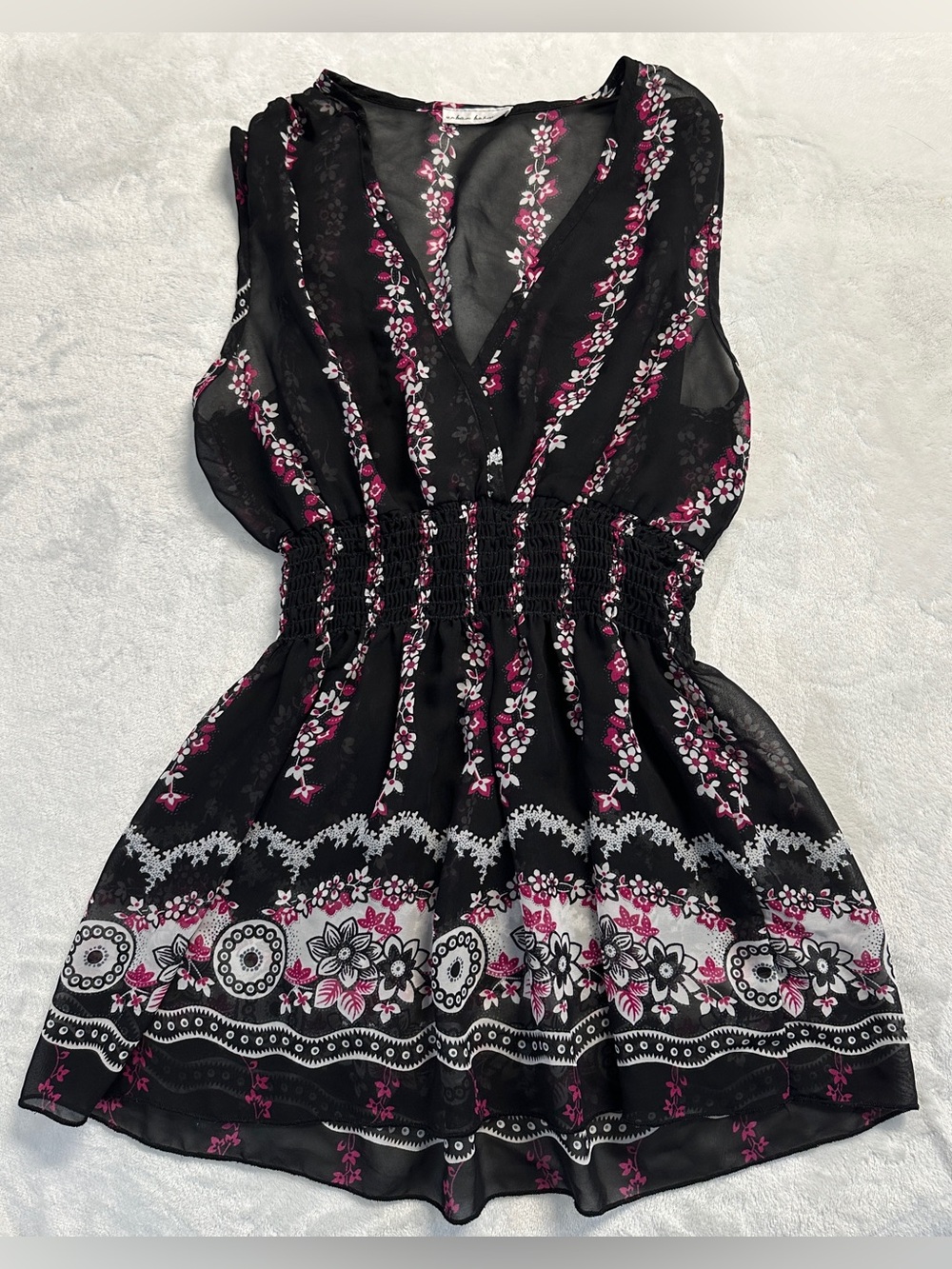 Y2K URBAN BEHAVIOUR women's black pink mesh floral flowy sleeveless top, XS.